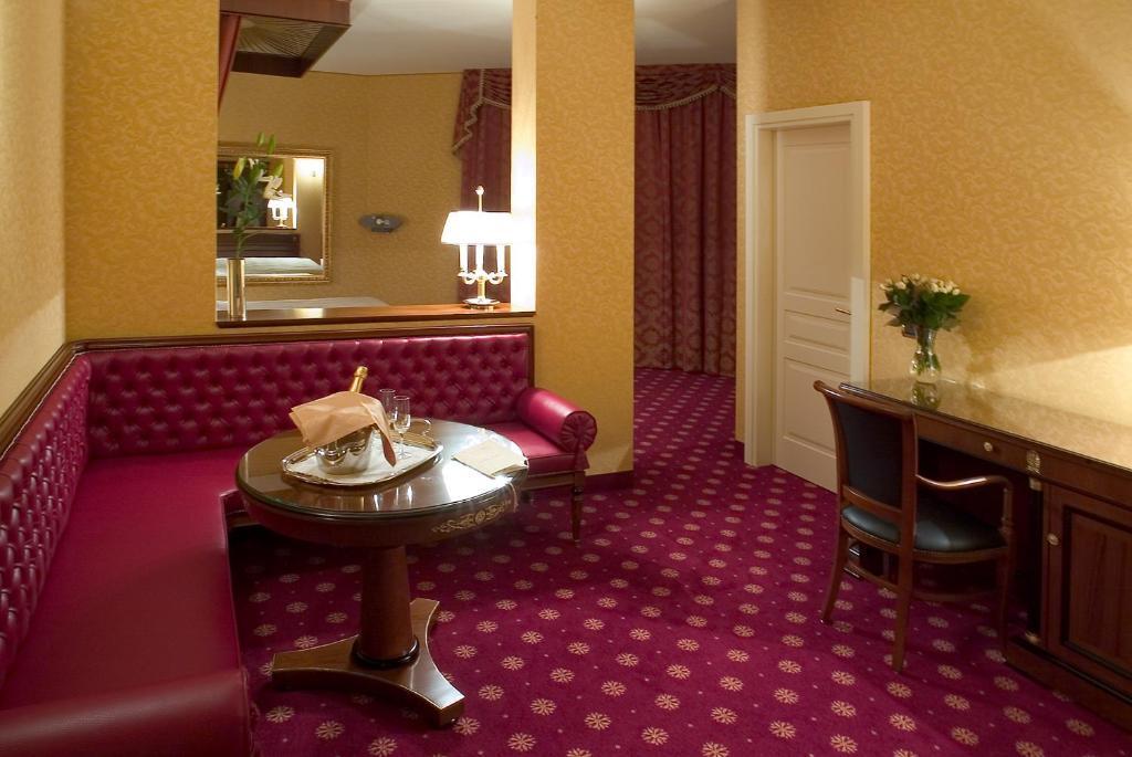 Hotel Maxim Peschiera Borromeo Værelse billede