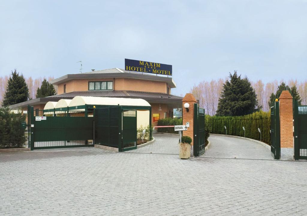 Hotel Maxim Peschiera Borromeo Eksteriør billede